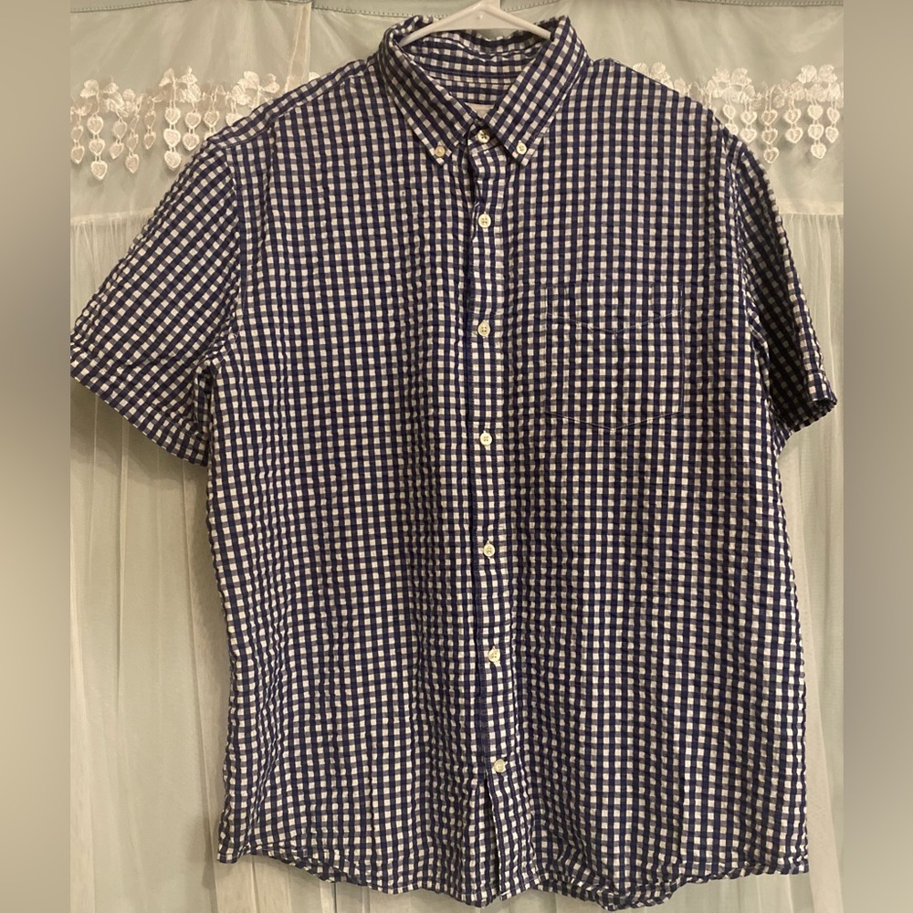 Men’s Standard Fit Xl Gap shirt